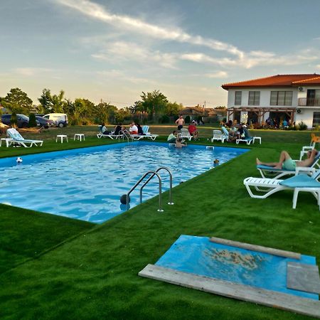 Pensiunea Paradiso Sarinasuf Esterno foto