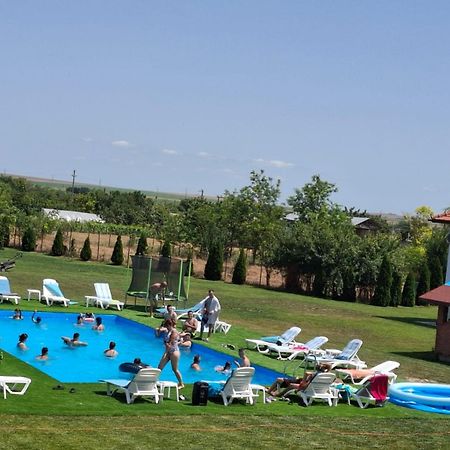 Pensiunea Paradiso Sarinasuf Esterno foto
